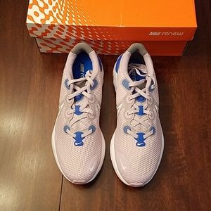 Nike Renew Run NIB